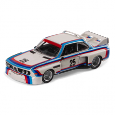 BMW МодельBMW 3.0 CSL масштаб 1:64