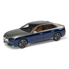 BMW Модель колекцiйна BMW i7 1:18