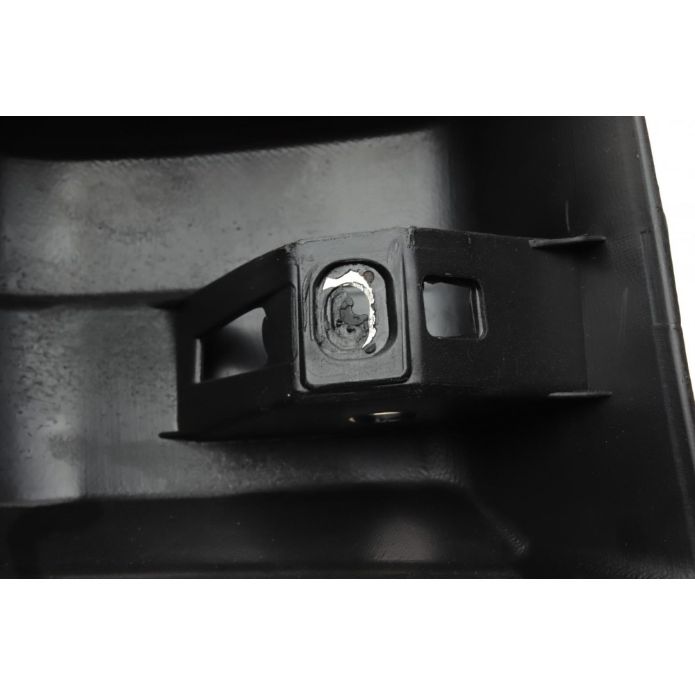 Кут бампера (заднього) MB 208-410 (R) (8806)