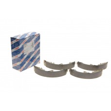 0 986 487 847 BOSCH Комплект гальмівних колодок