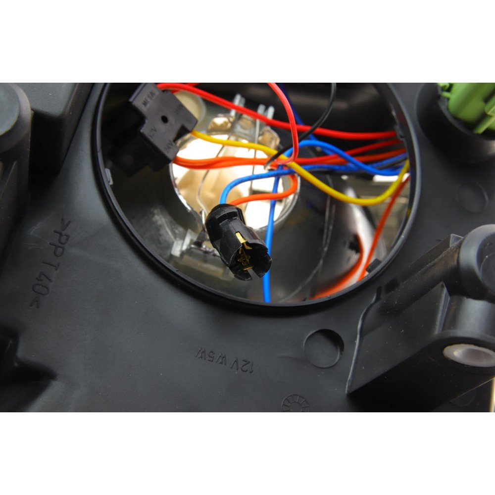 Фара (L) Ford Transit Connect 02-13