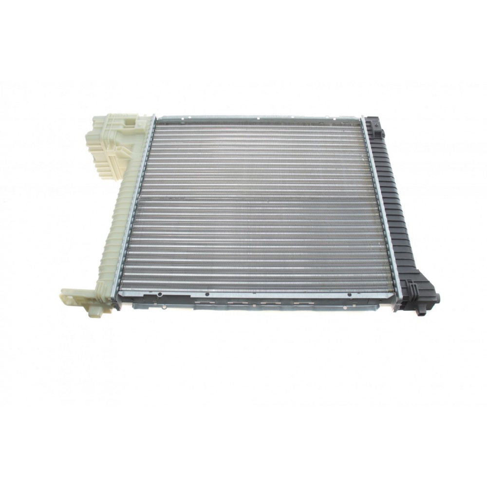 Радіатор охолодження MB Vito (W638) 2.2CDI/2.3TD 96- (АКПП)