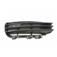 Решітка бампера VW Touareg 11-14 (L)