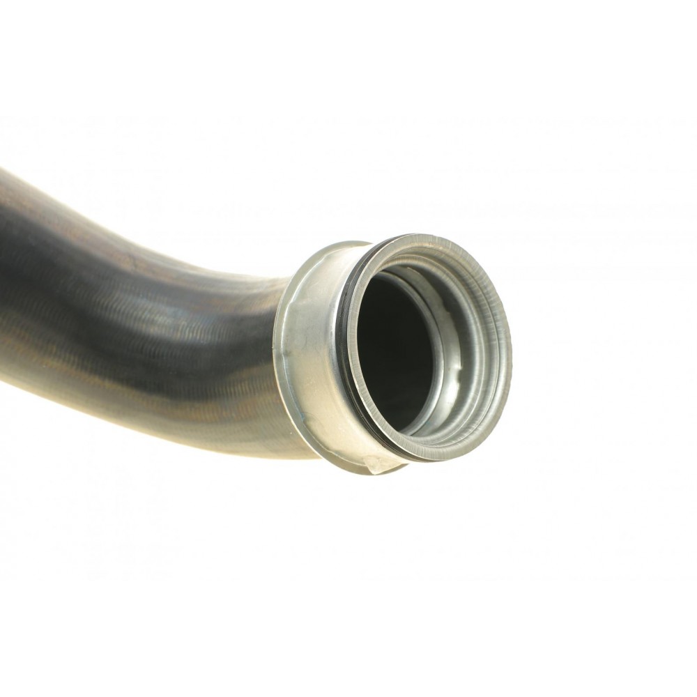 Патрубок інтеркулера (L) VW Caddy III 1.9 TDI 04-10 (2KB/2KJ/2CB/2CJ/2KA/2KH/2CA/2CH)