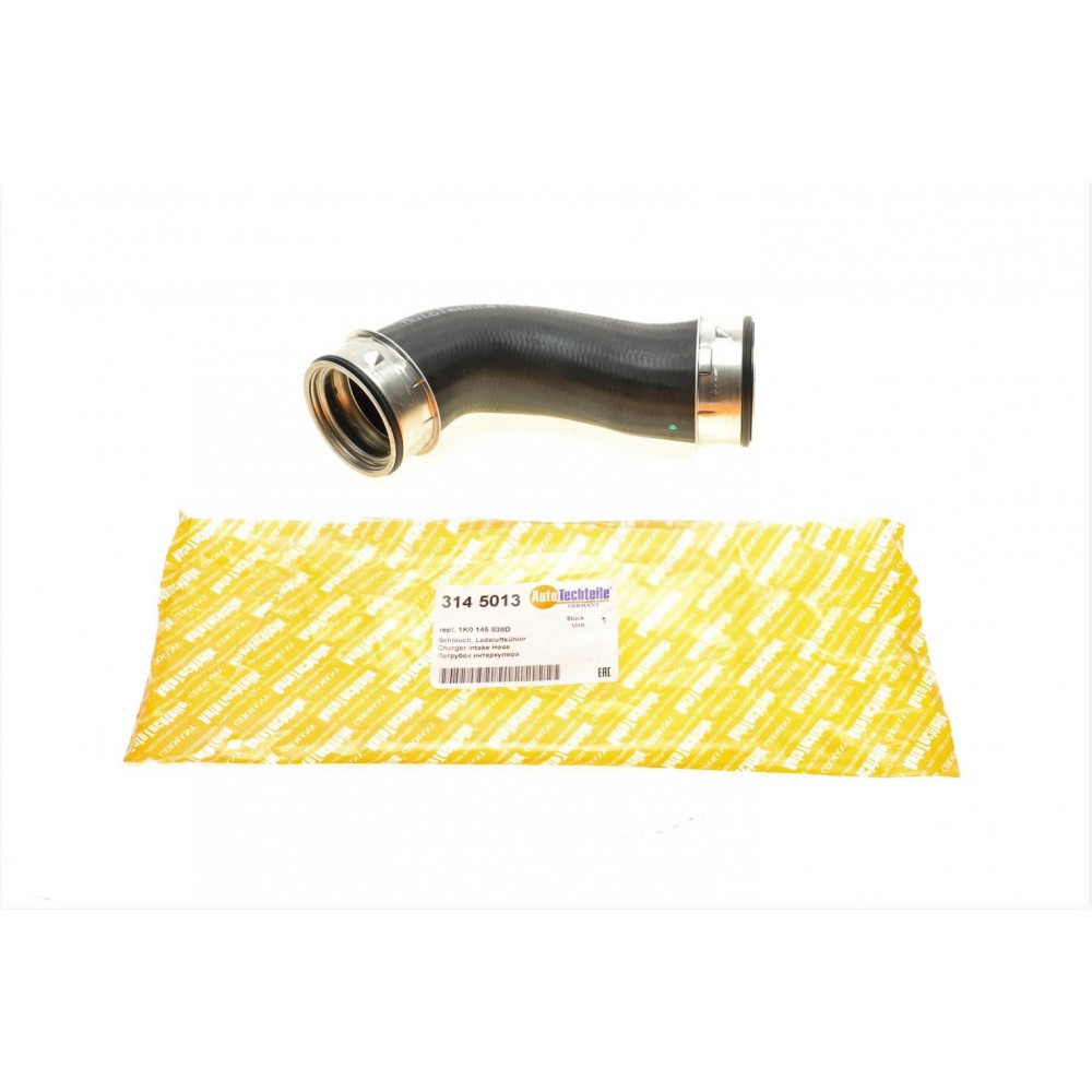 Патрубок інтеркулера (нижній) (L) Audi A3/Skoda Octavia/SuperB/VW Golf/Jetta/Passat 2.0D 03- (ззаду)