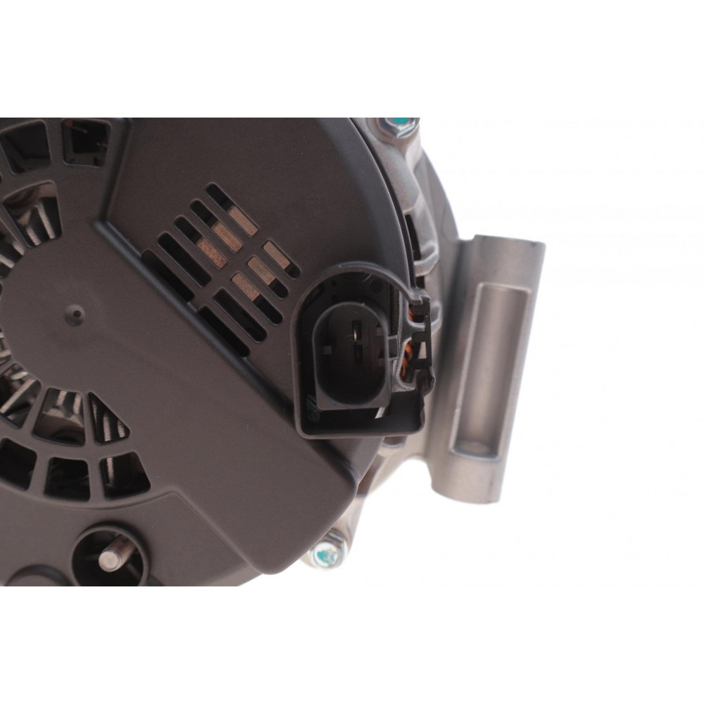 Генератор BMW 3 (F30/F80)/5 (F10)/X3 (F25) B47/B46/B48/B37 (14V/180A)