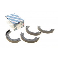 0 986 487 776 BOSCH Комплект гальмівних колодок, стояночная тормозная система