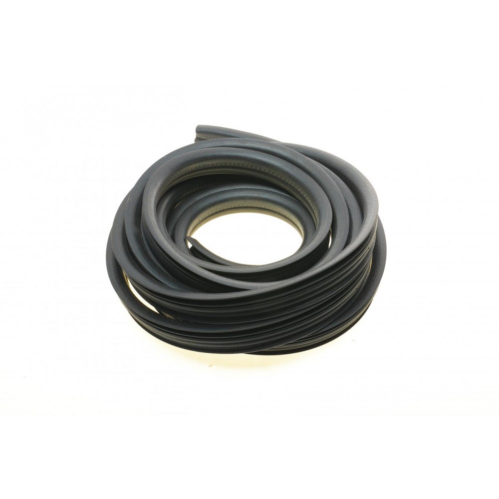 Ущільнювач дверей (зсувних) MB Sprinter 06- (6924)