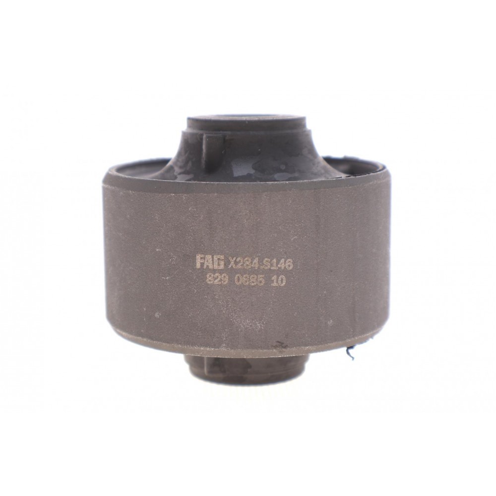 Сайлентблок важеля (переднього/знизу/спереду) Hyundai Santa Fe II 05-/Kia Sorento 06-