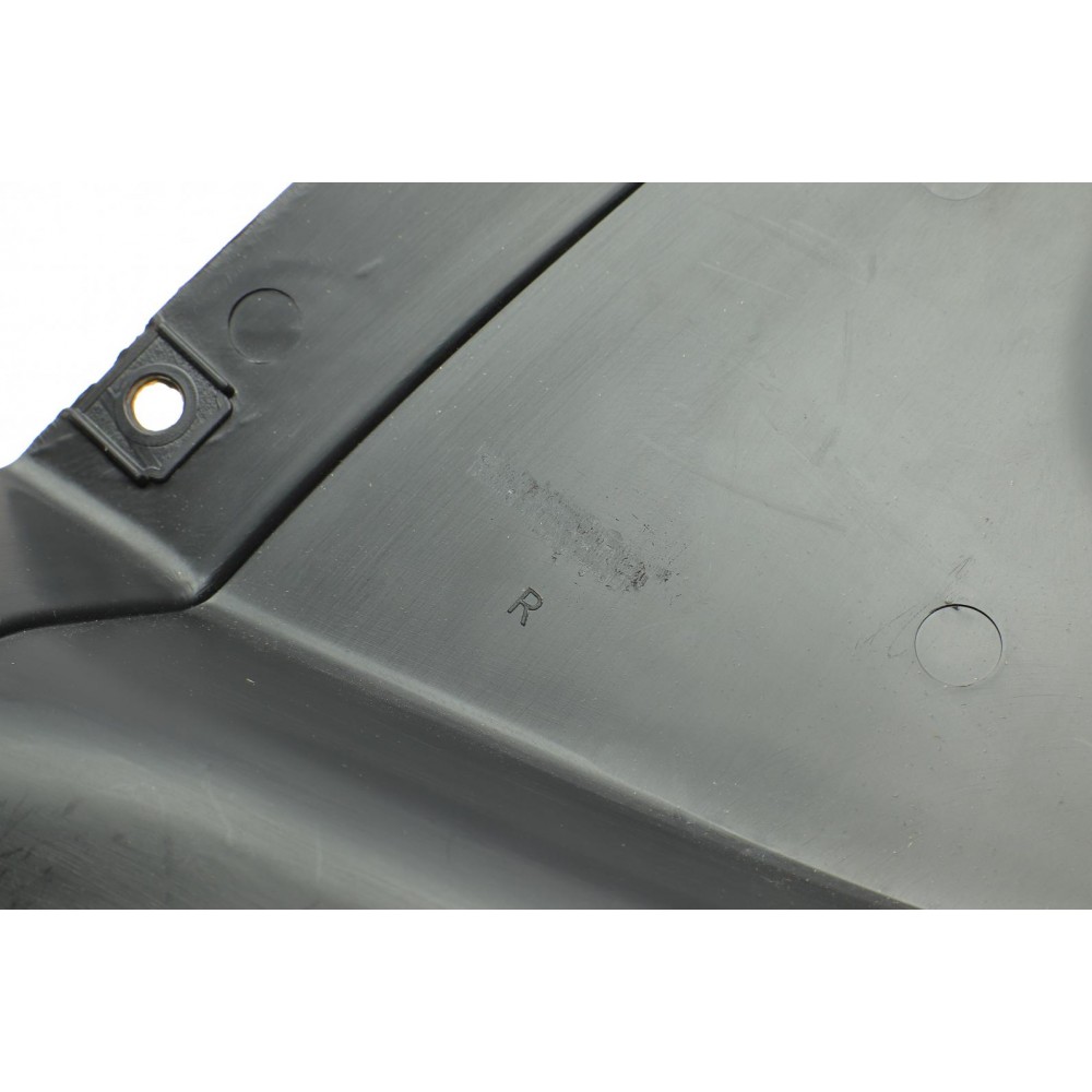 Підкрильник (передній) BMW 3 (F30) 12-18 (R)