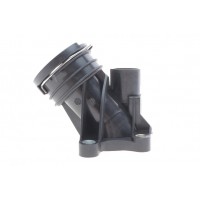 Фланець системи охолодження MB C-class (W205)/E-class (W212/W213) 13-21 M276