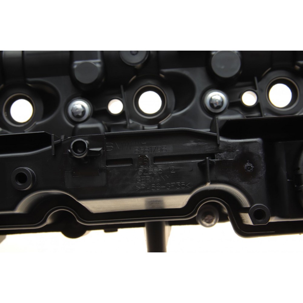 Кришка клапанів BMW 3 (F30/F80)/5 (F10/G30/F90)/7 (G11/G12) 11- B47 D20