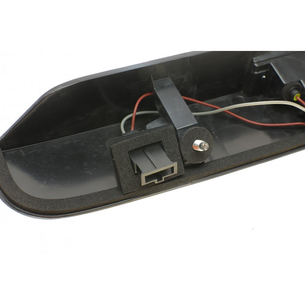 Планка дверей (задній) VW T6 15- (підсвітка номера) (з отвором під камеру)