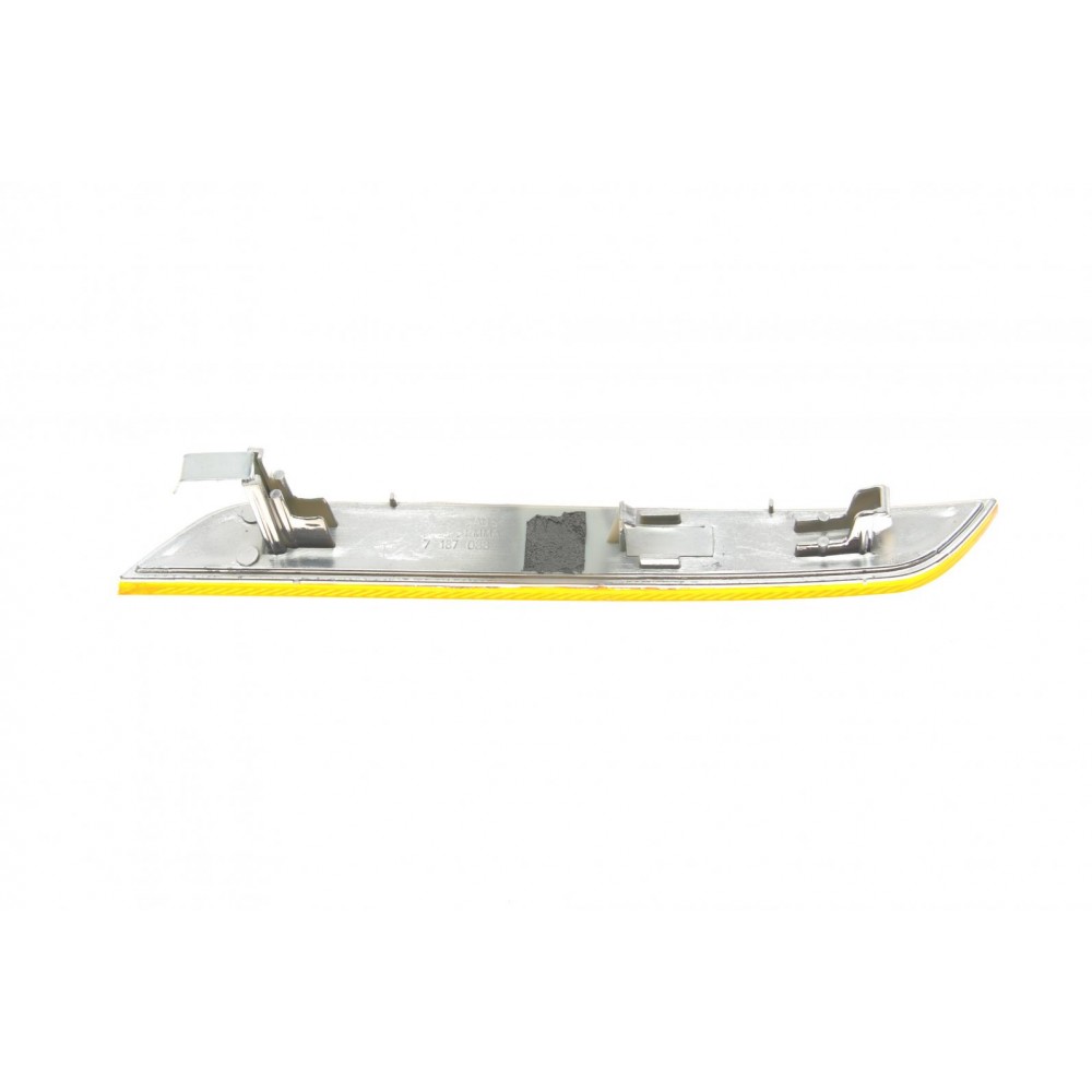 Світловідбивач бампера (переднього) BMW X5 (E70)/X6 (E71) 07-14 (R)