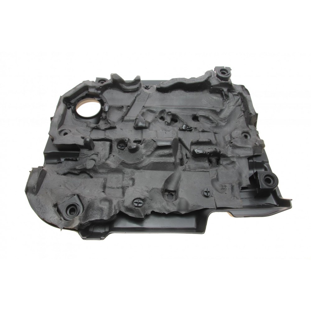 Кришка двигуна VW Passat B8 2.0 TDI 14- 