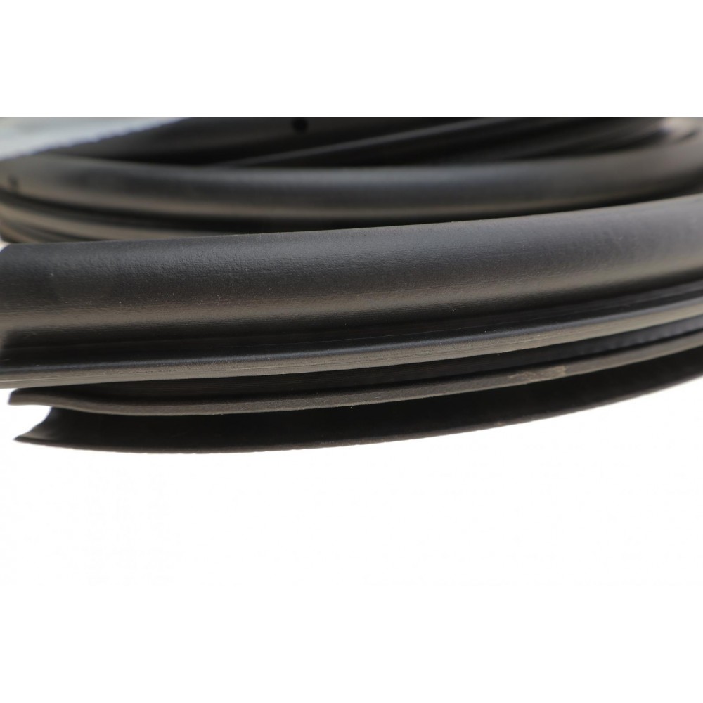 Ущільнювач дверей Opel Vivaro/ Renault Trafic 01-14