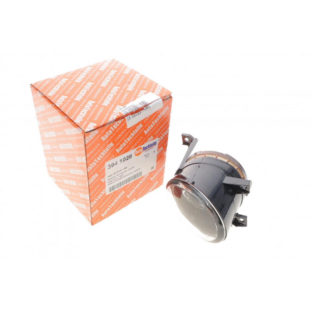 Фара протитуманна VW Caddy III/Touran 03- (R)