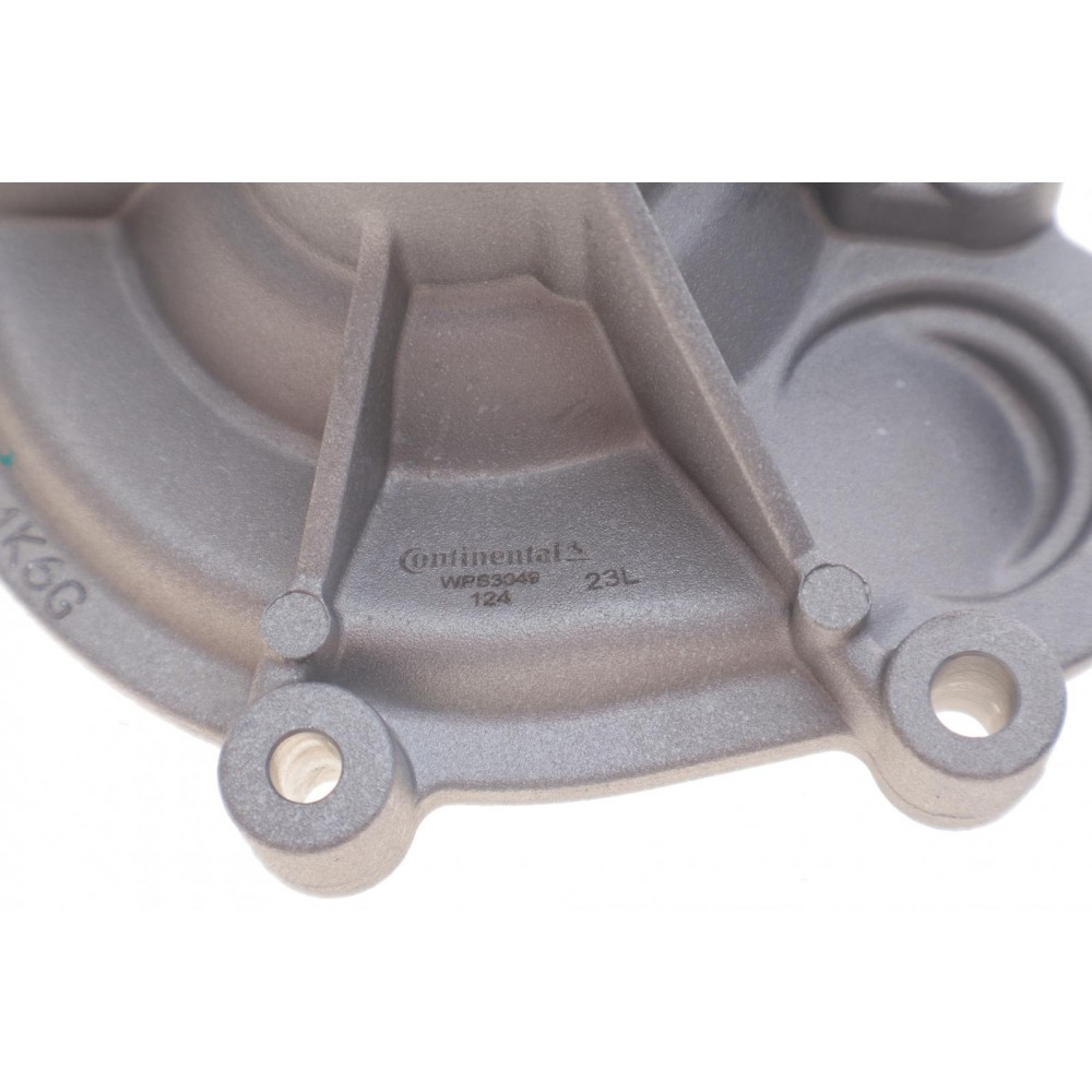 Помпа води MB C-class (W203/W204)/E-class (W211/W212)/SLK-class (R171/R172) 1.8 (M271) 02-15