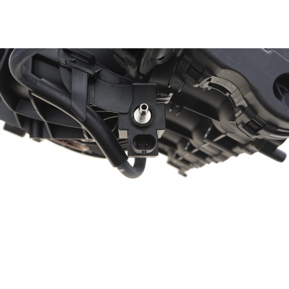 Колектор впускний Audi A3/A4/A5/A6/A7/Q3/VW Tiguan 17-