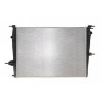 53011 NRF Радіатор охолодження двигуна