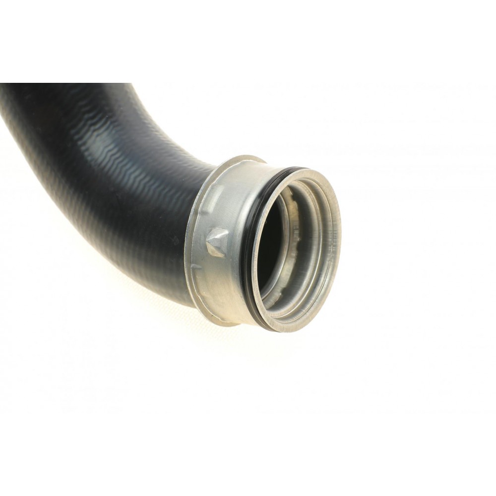 Патрубок інтеркулера (нижній) (L) Audi A3/Skoda Octavia/SuperB/VW Golf/Jetta/Passat 2.0D 03- (ззаду)