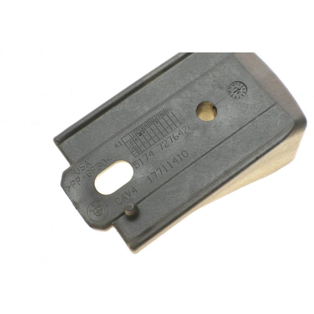 Кронштейн кріплення бампера (переднього) BMW X3 (F25)/X4 (F26) 14-