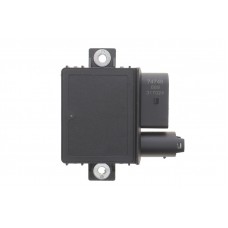 Реле свечей накала MB E-class (W211)/C-class (W204) 2.2CDI 03-09 (OM646)
