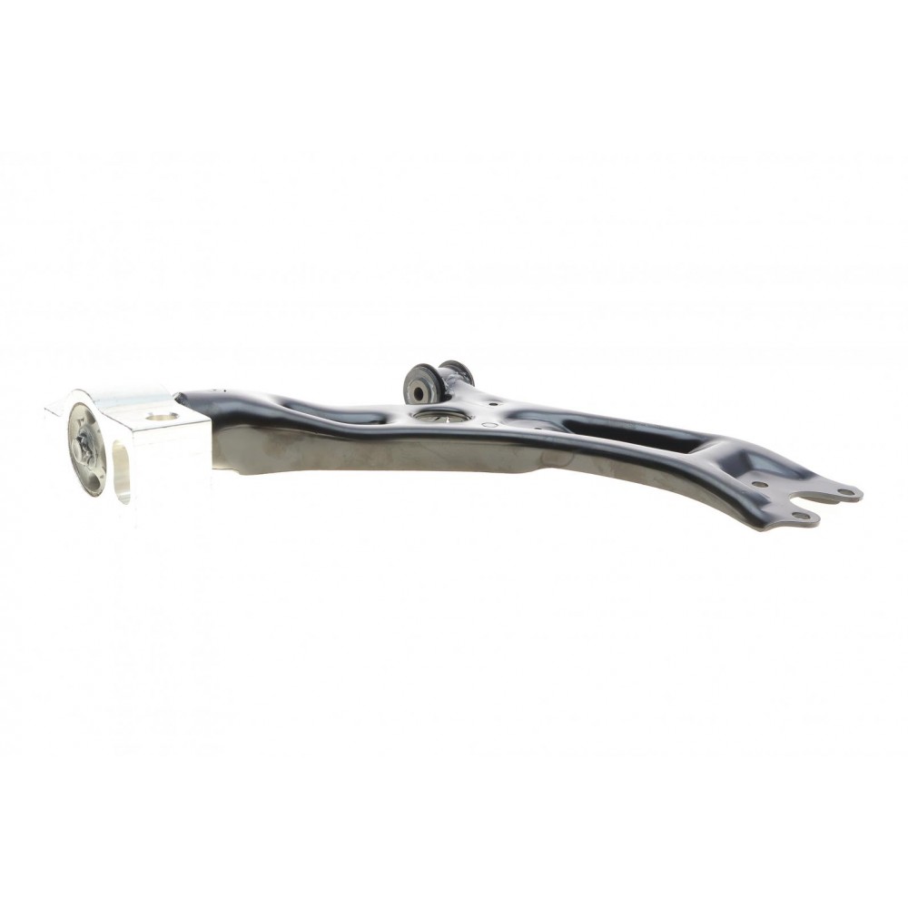 Важіль підвіски (передній/знизу) (R) VW Passat 05-14/Tiguan 07-18/CC 11-16 (без кульової)