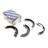 0 986 487 792 BOSCH Комплект гальмівних колодок, стояночная тормозная система