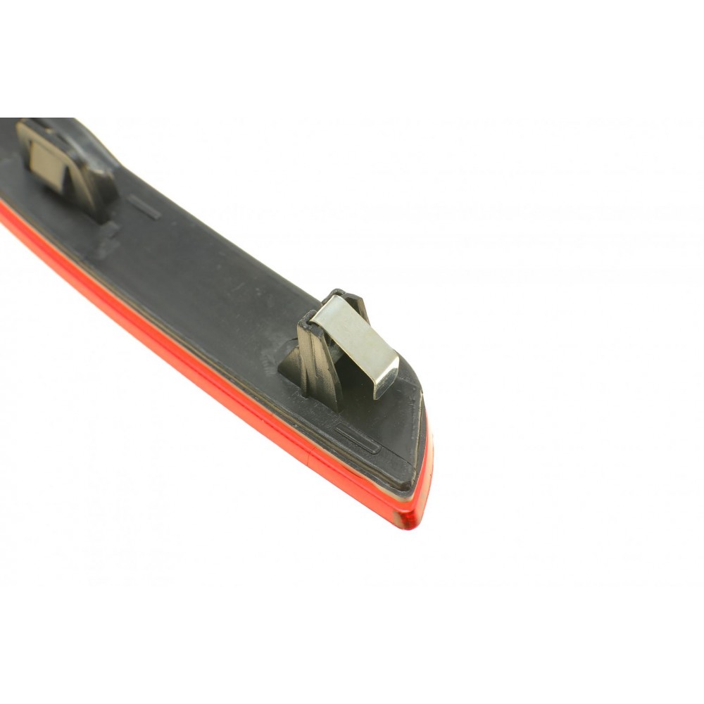 Світловідбивач бампера (заднього) BMW 5 (F10) 10-16 (R)