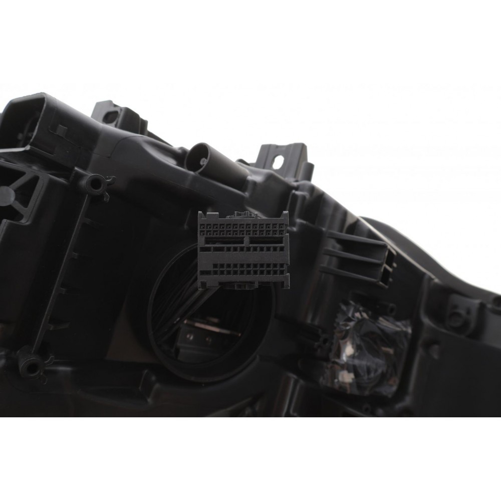 Фара (R) BMW 3 (F30/F80) 11-18 (LED)