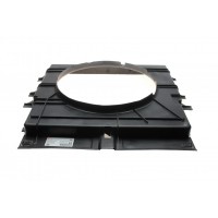 Дифузор радіатора MB Sprinter OM651 09- (9065050855)