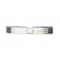 Решітка радіатора VW Passat 10-15