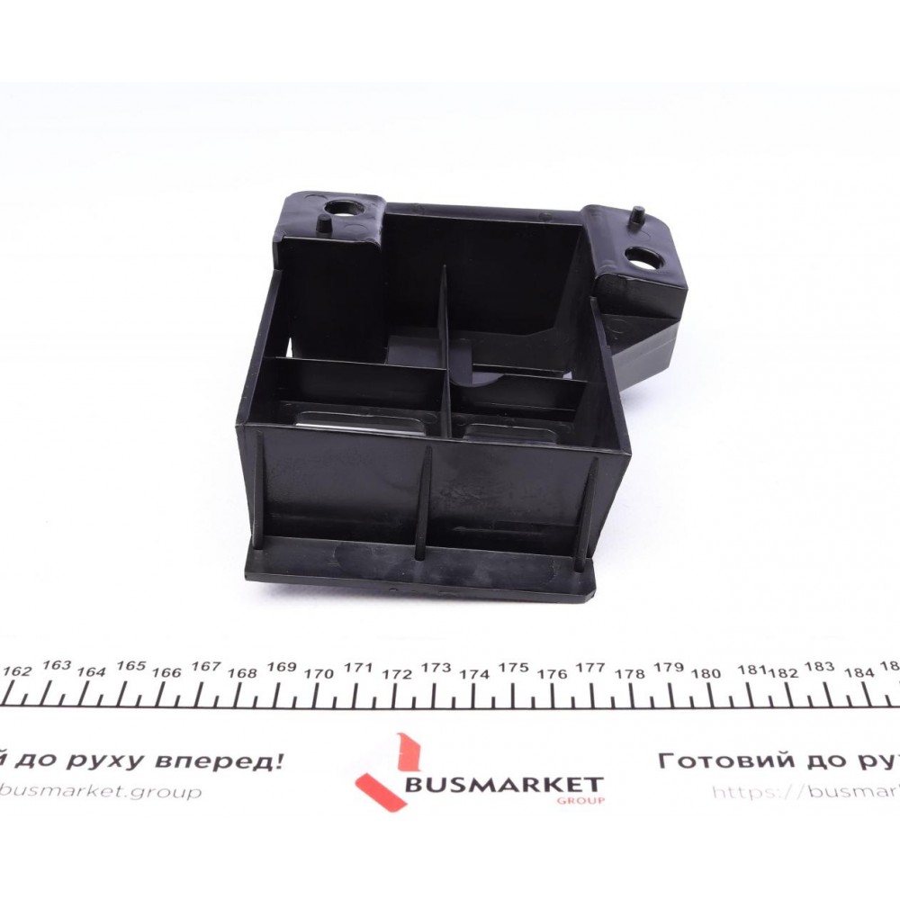 Кронштейн кріплення бампера (переднього/L) MB Sprinter (W906) 06-/VW Crafter 06-16