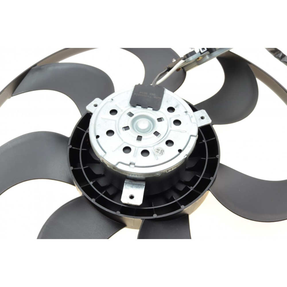 Вентилятор радіатора (електричний) Audi Q7 3.0-3.6 06-15/VW Touareg 2.5-3.2 02-10