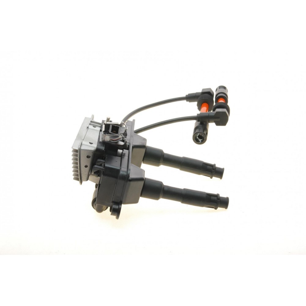 Котушка запалювання Audi A4/A6/VW Passat 1.8 97-01