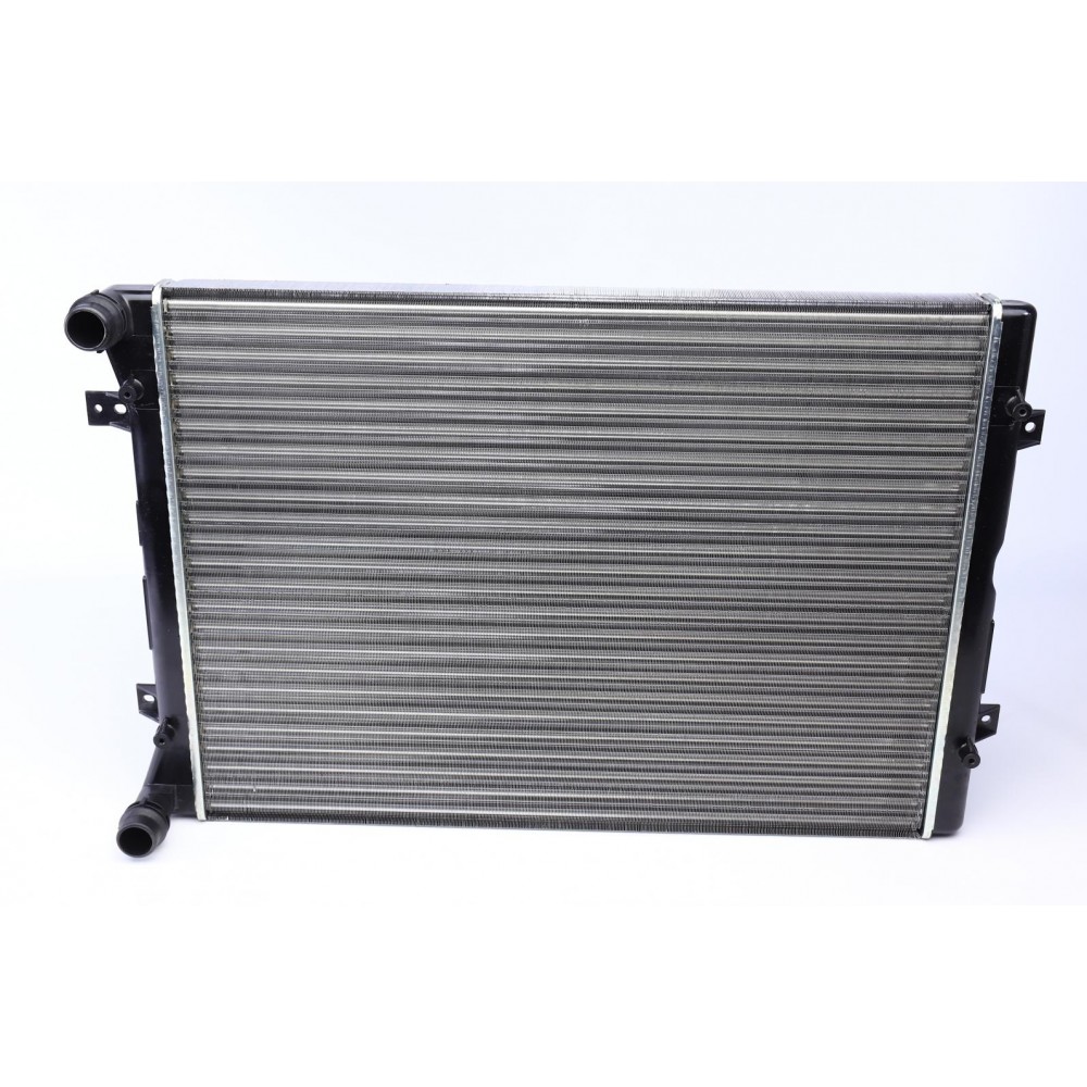 53022 NRF Радіатор охолодження двигуна