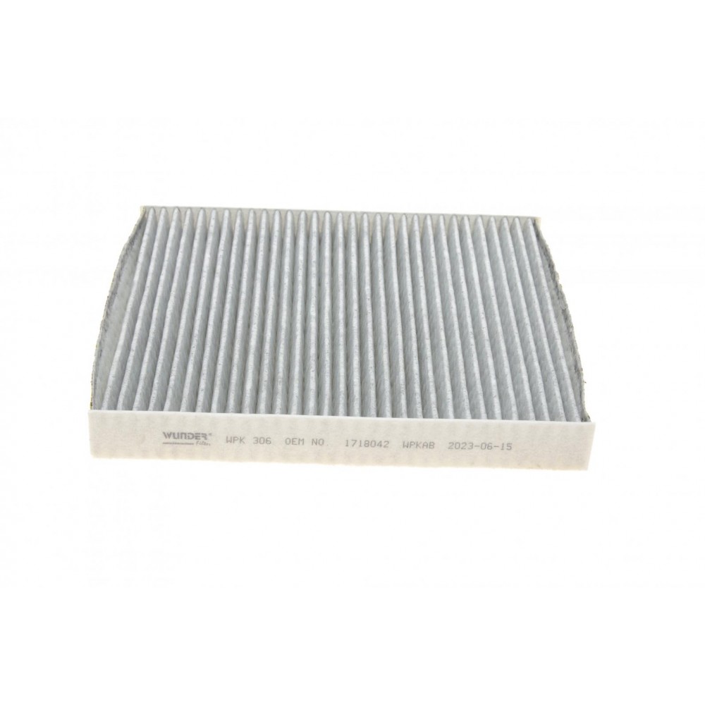 Фільтр салону Opel Astra F/G/H 96- (BEHR) (вугільний)