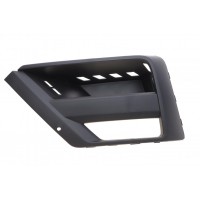 Вставка бампера (під протитуманку) VW Crafter 17- (L)