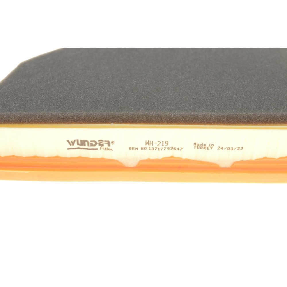 Фільтр повітряний BMW 5 (E60/61) 04-