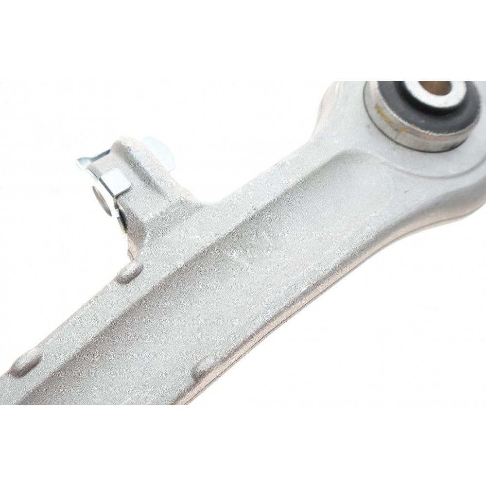 Важіль підвіски (передній/знизу) Audi A4/A6/VW Passat B5 96-09