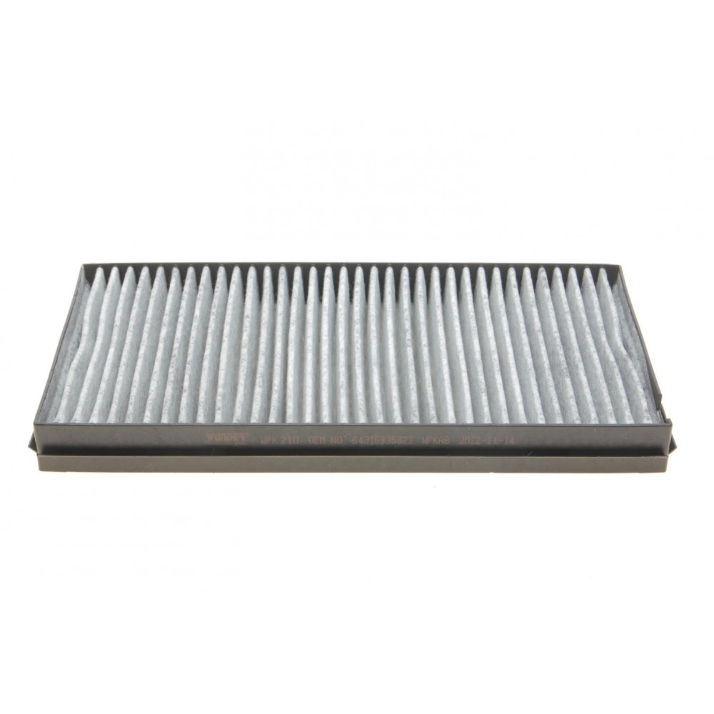 Фільтр салону BMW 5 (E60) 3.0D 01- (вугільний)