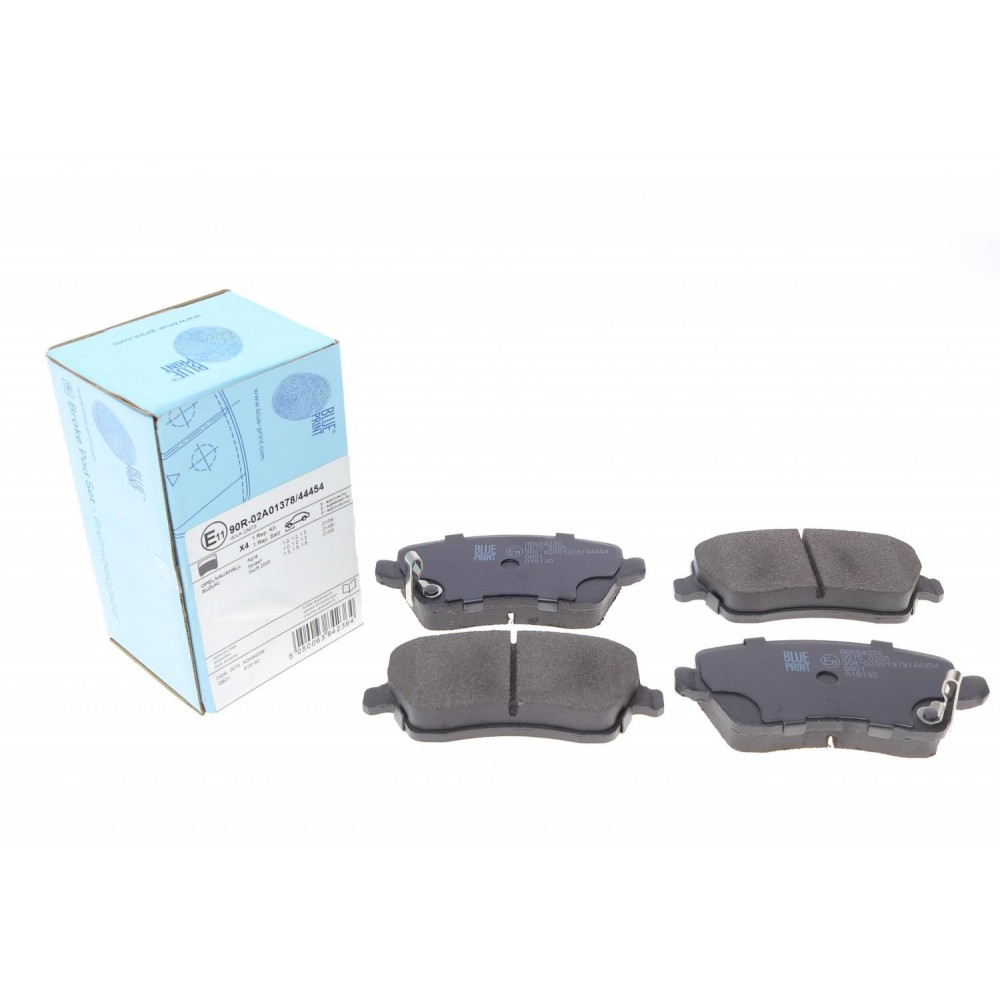 ADK84236 BLUE PRINT Комплект гальмівних колодок дисковий гальм