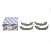 0 986 487 765 BOSCH Комплект гальмівних колодок, стояночная тормозная система