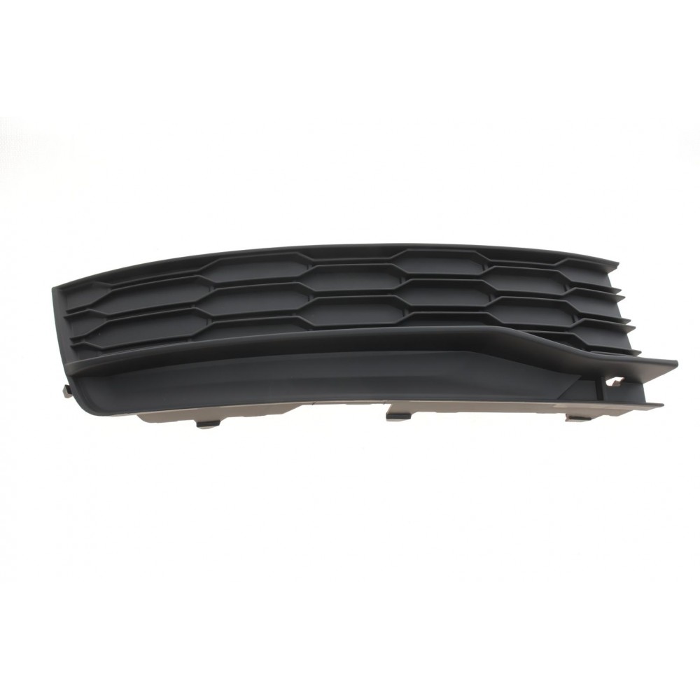 Вставка бампера (під протитуманку) VW Passat 15- (R)