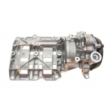 Насос масляний BMW 5 (F10/F11) 10-17/X5 (F15) 13-18 N47S1 Насос масляний BMW 5 (F10/F11) 10-17/X5 (F15) 13-18 N47S1