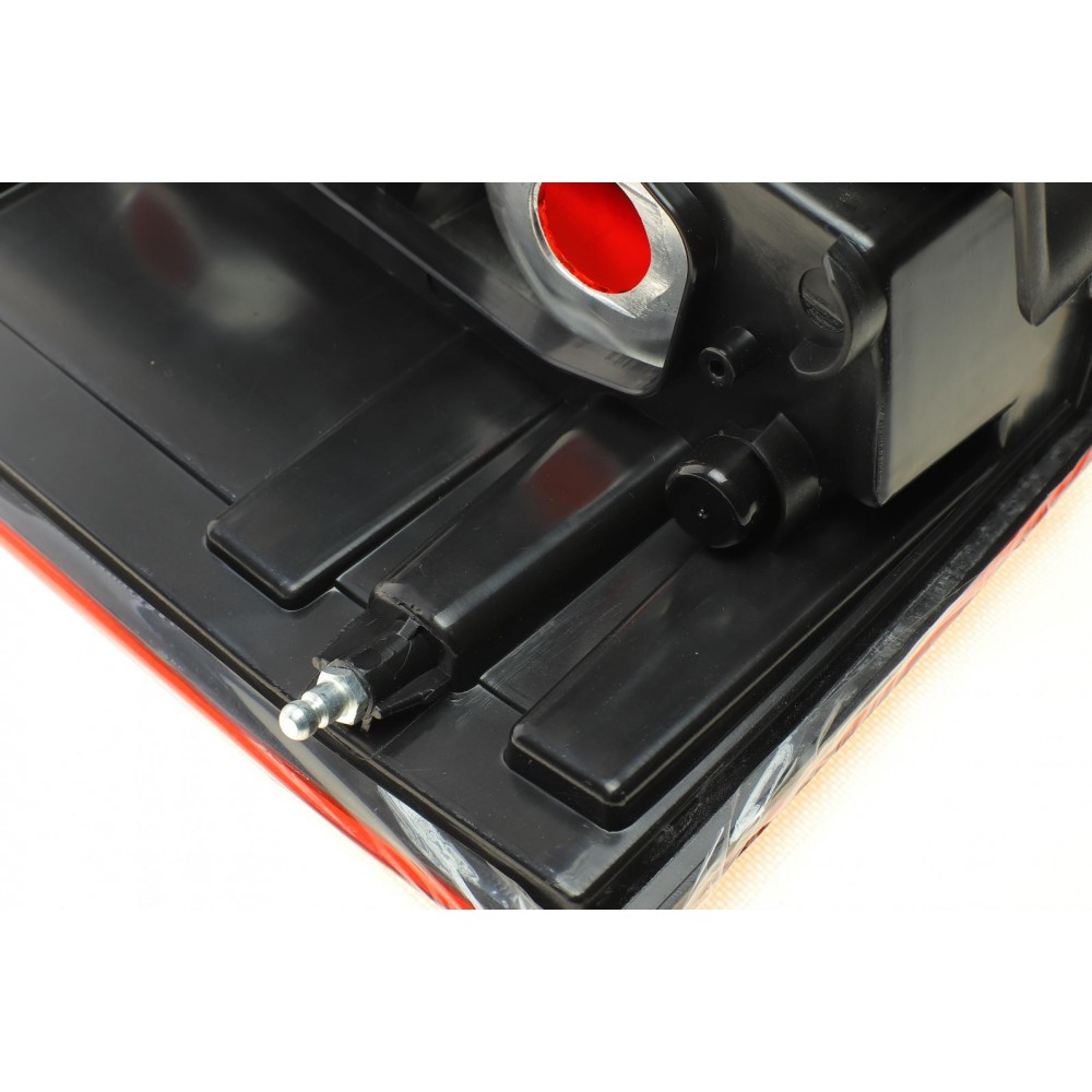 Ліхтар задній VW Crafter 17- (L)