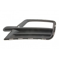 Вставка бампера (без протитуманки) VW Caddy IV 15-20 (R)