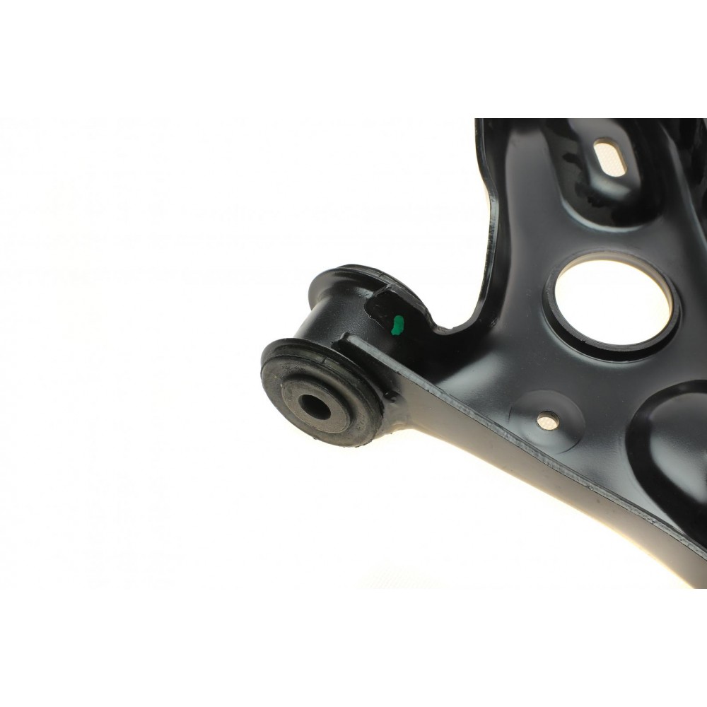 Важіль підвіски (передній/знизу) (R) VW Caddy/Golf/Touran/Skoda Octavia 03-