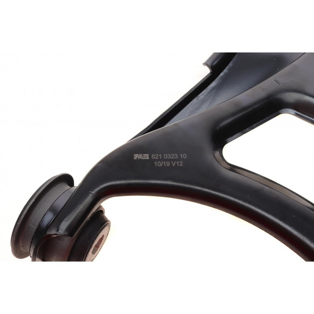 Важіль підвіски (передній) (R) Renault Kangoo 97-